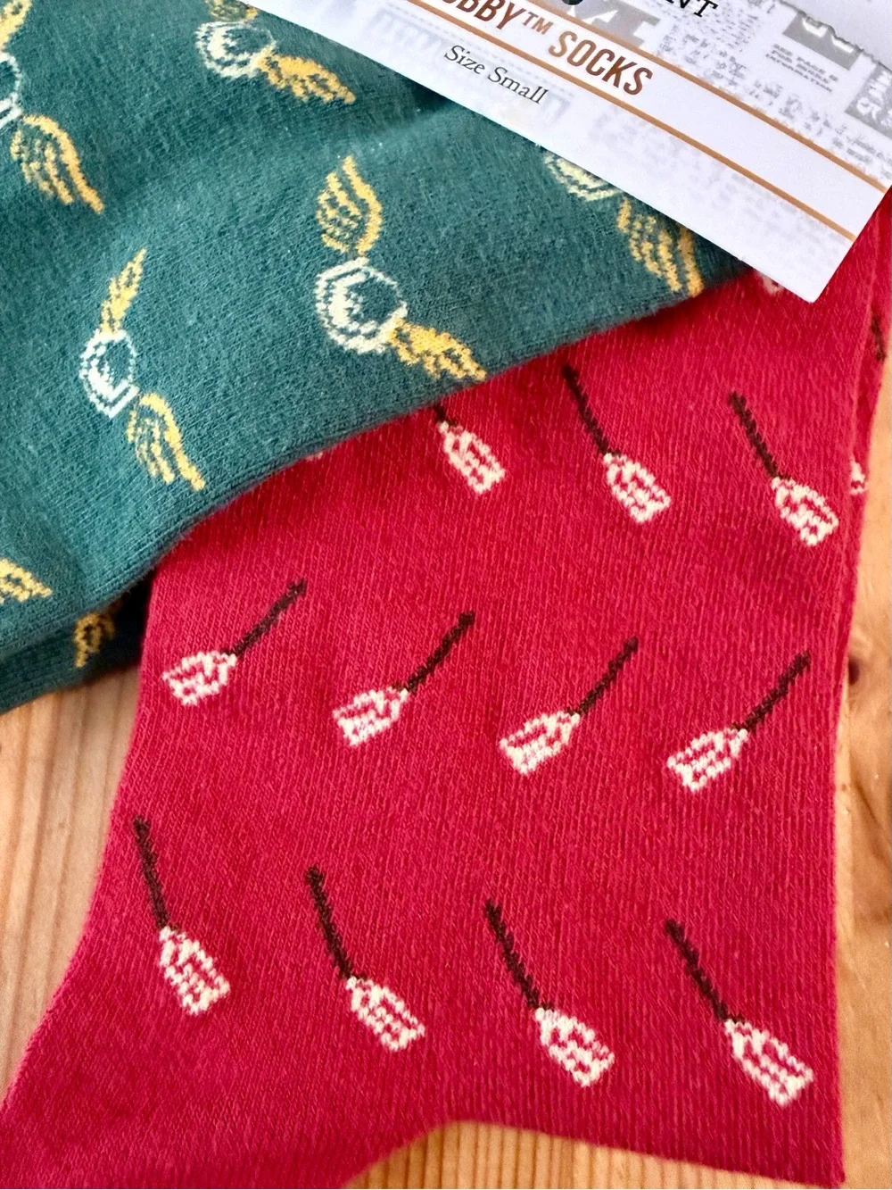 Out of Print Harry Potter Dobby Christmas Socks NWT Mismatched Size Small